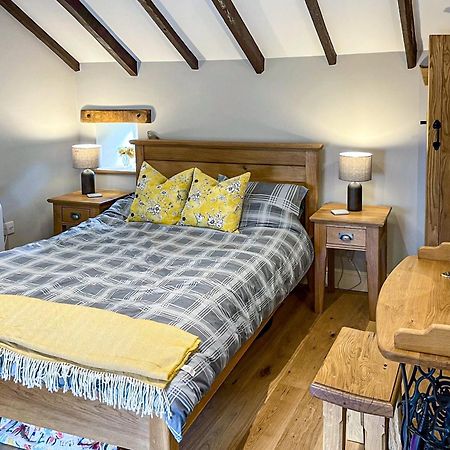 Johnsons Cottage - Uk39727 Taddington ภายนอก รูปภาพ